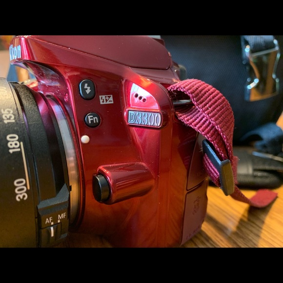 Nikon camera - Picture 4 of 8